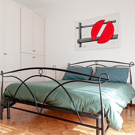 Casina Di Liliana Apartment Livorno Bagian luar foto