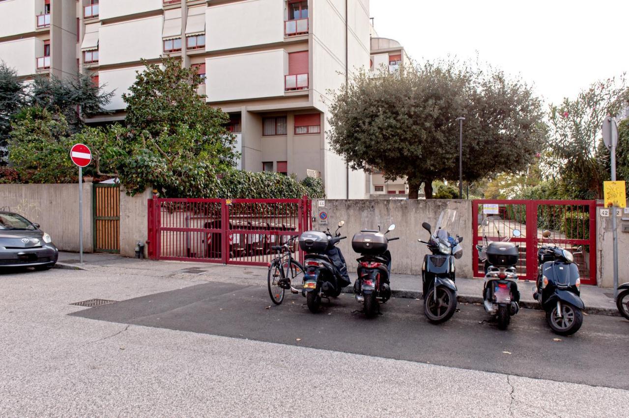 Casina Di Liliana Apartment Livorno Bagian luar foto